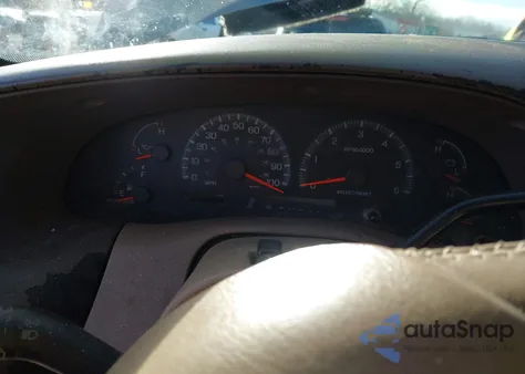 1999 Ford Expedition z USA, uszkodzony, nr VIN 1FMPU18L0XLB90068